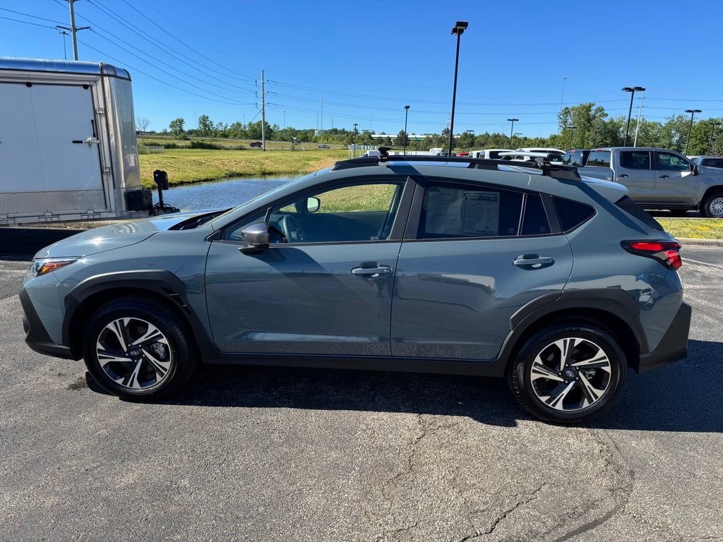 Used 2025 Subaru Crosstrek 2.5i Premium AWD/4WD image 4