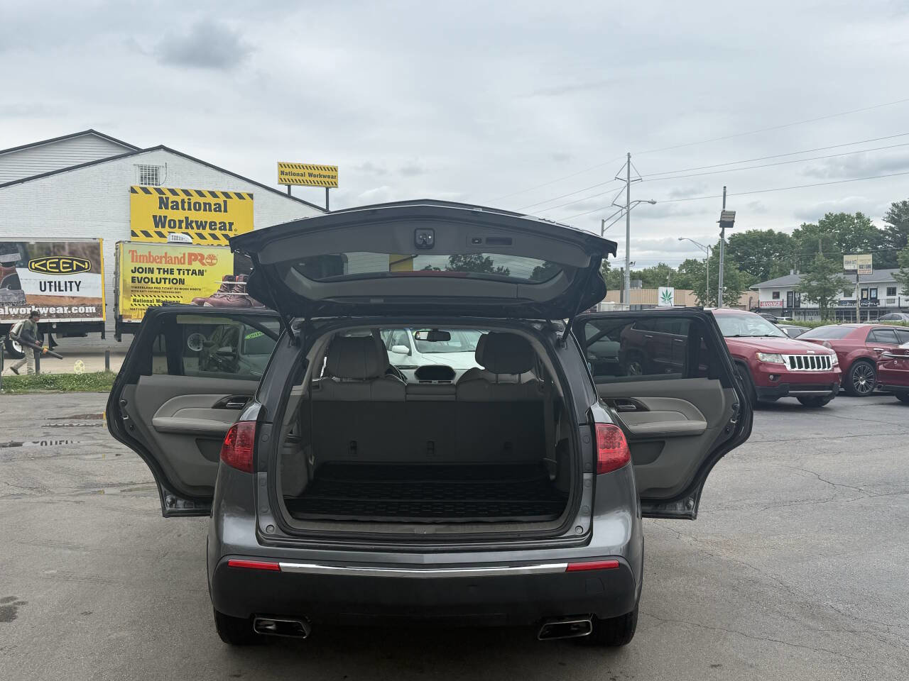 Used 2011 Acura MDX w/ Technology & Entertainment AWD/4WD image 29