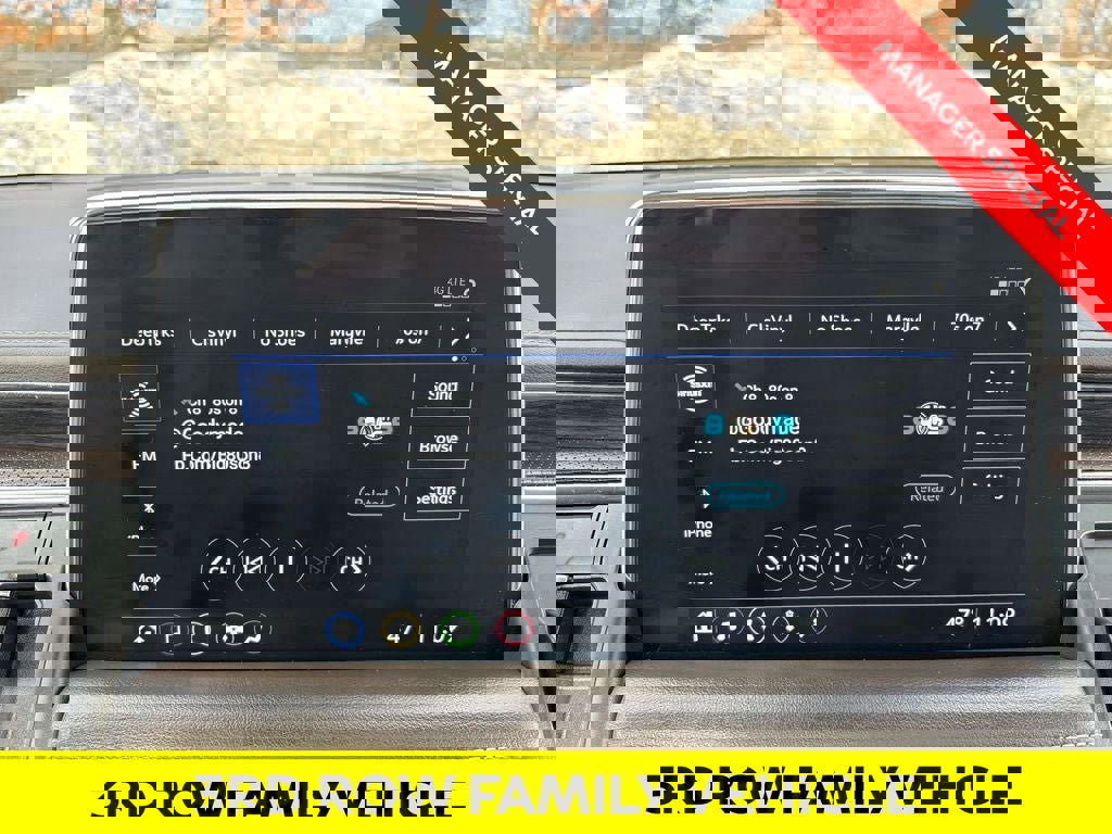 Used 2021 GMC Yukon SLT w/ SLT Premium Package image 30