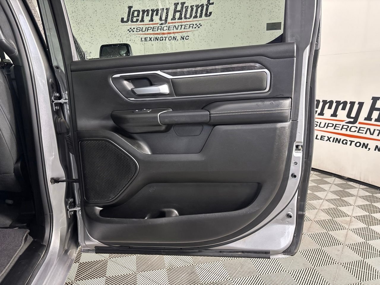 Used 2024 RAM 1500 Big Horn AWD/4WD image 27