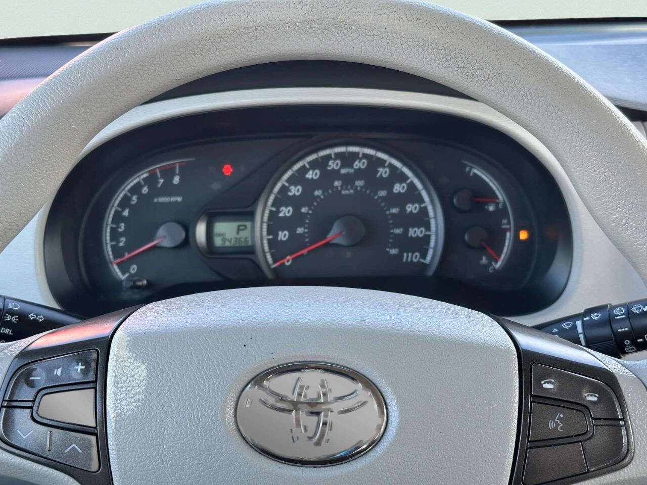 Used 2011 Toyota Sienna LE FWD image 25