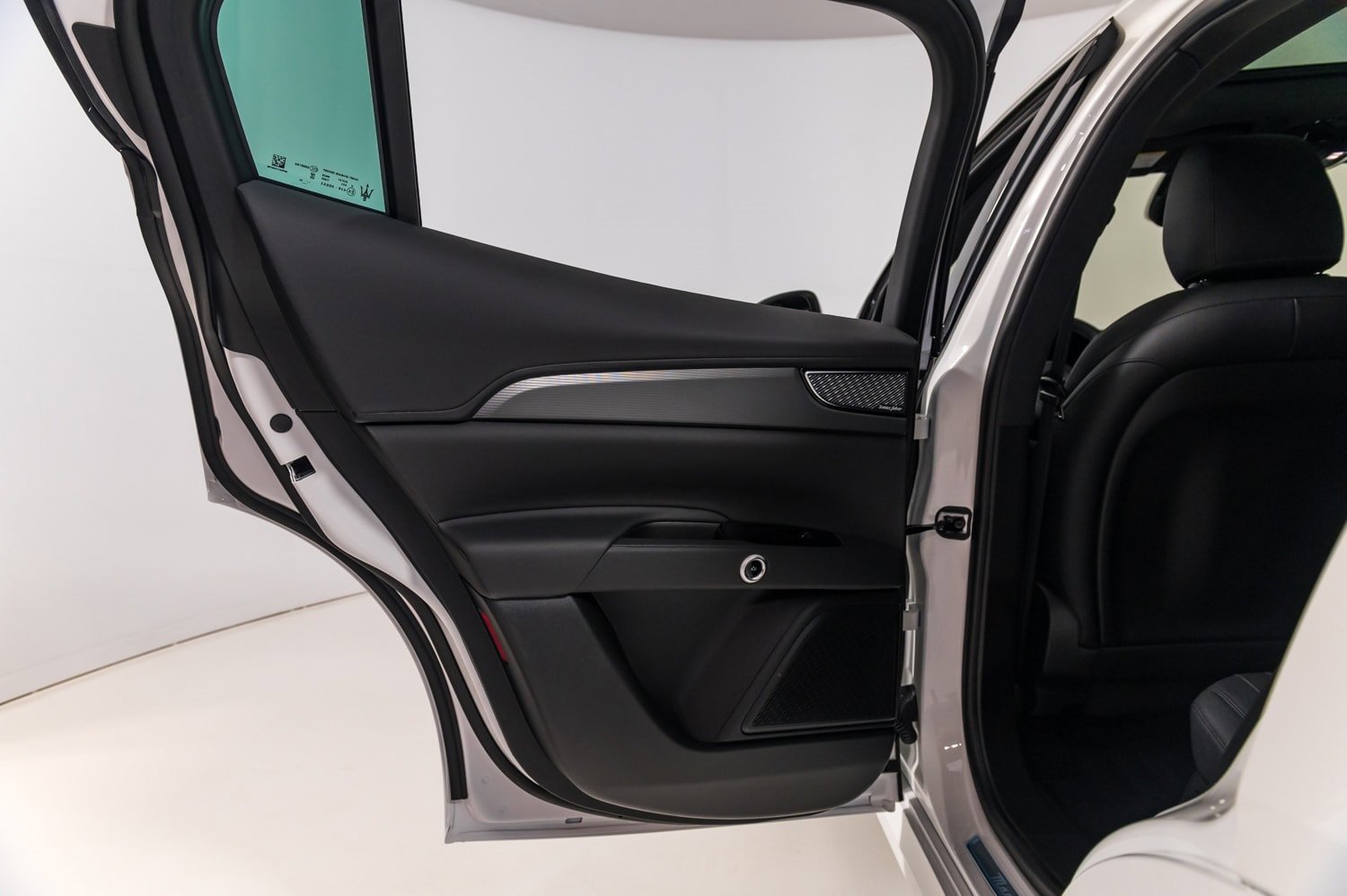 Used 2024 Maserati Grecale GT image 19