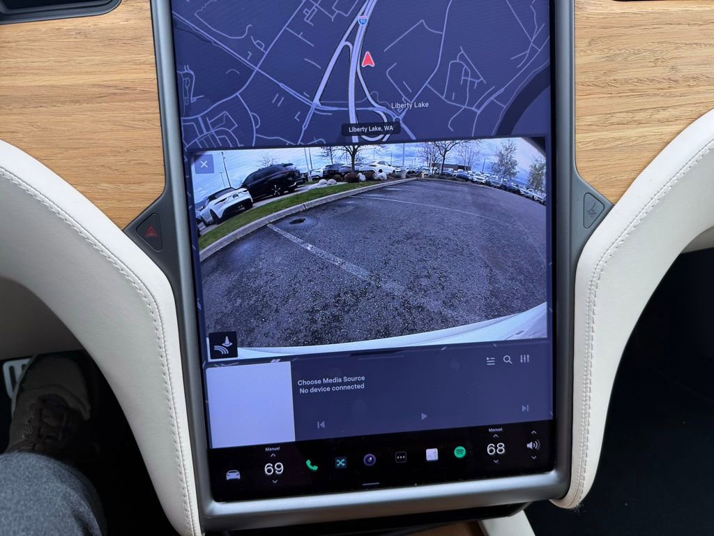 Used 2021 Tesla Model S Performance image 26