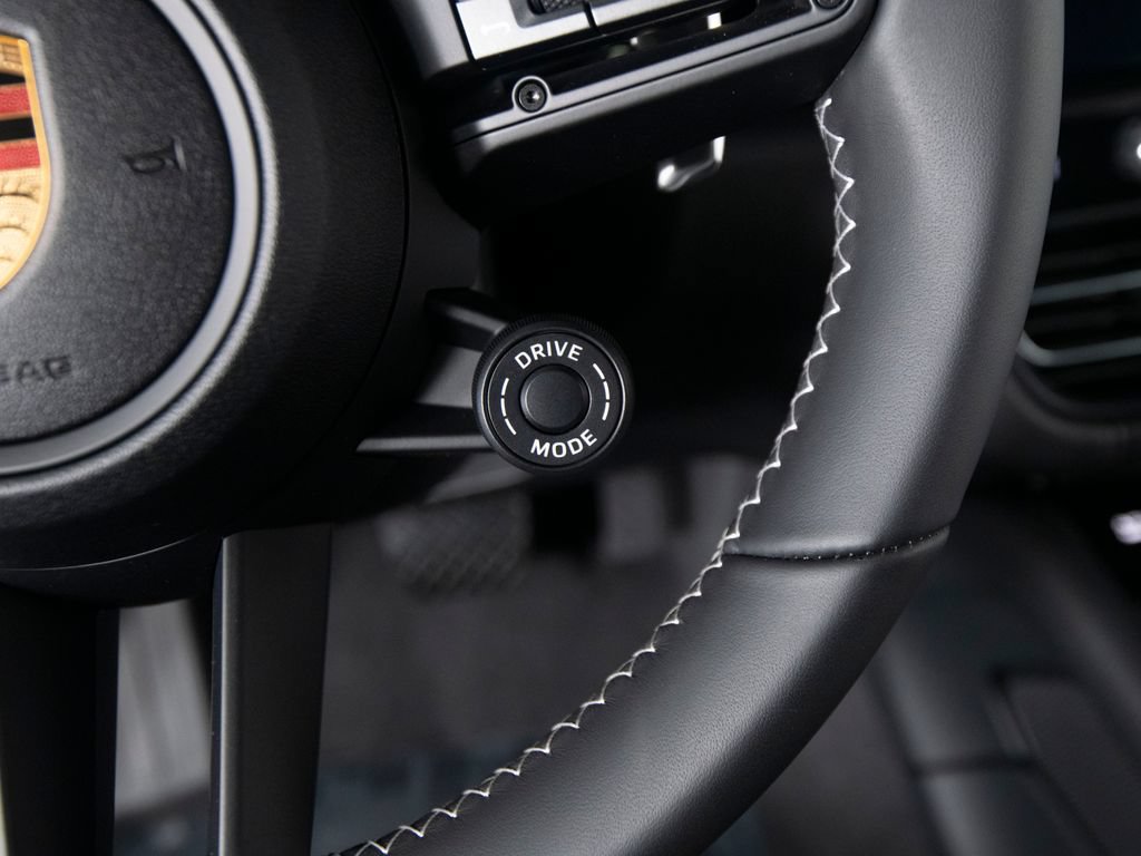 New 2026 Porsche Macan Turbo AWD/4WD image 27