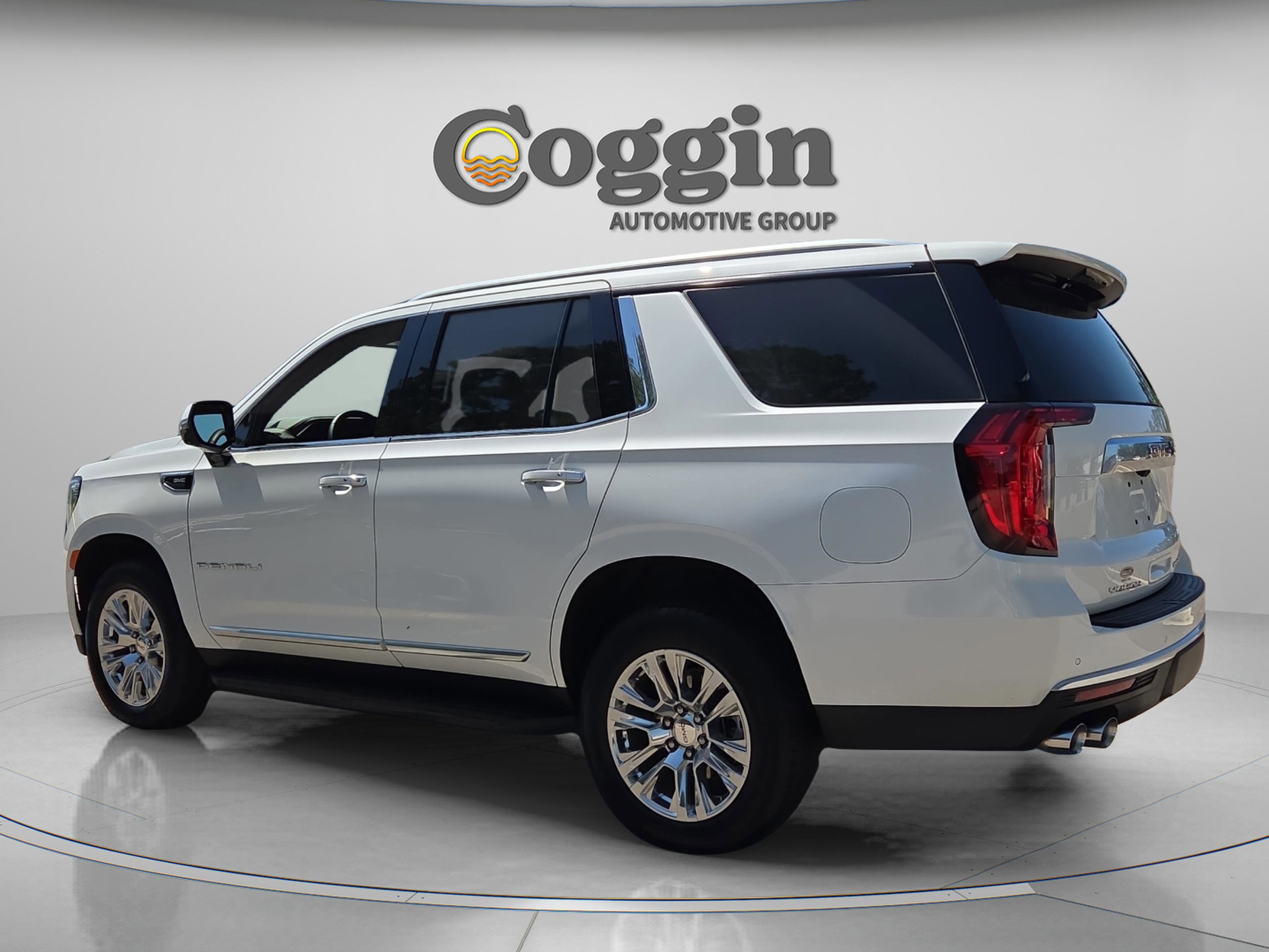 Used 2024 GMC Yukon Denali RWD image 3