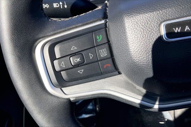 Used 2025 Jeep Wagoneer L Series II image 17