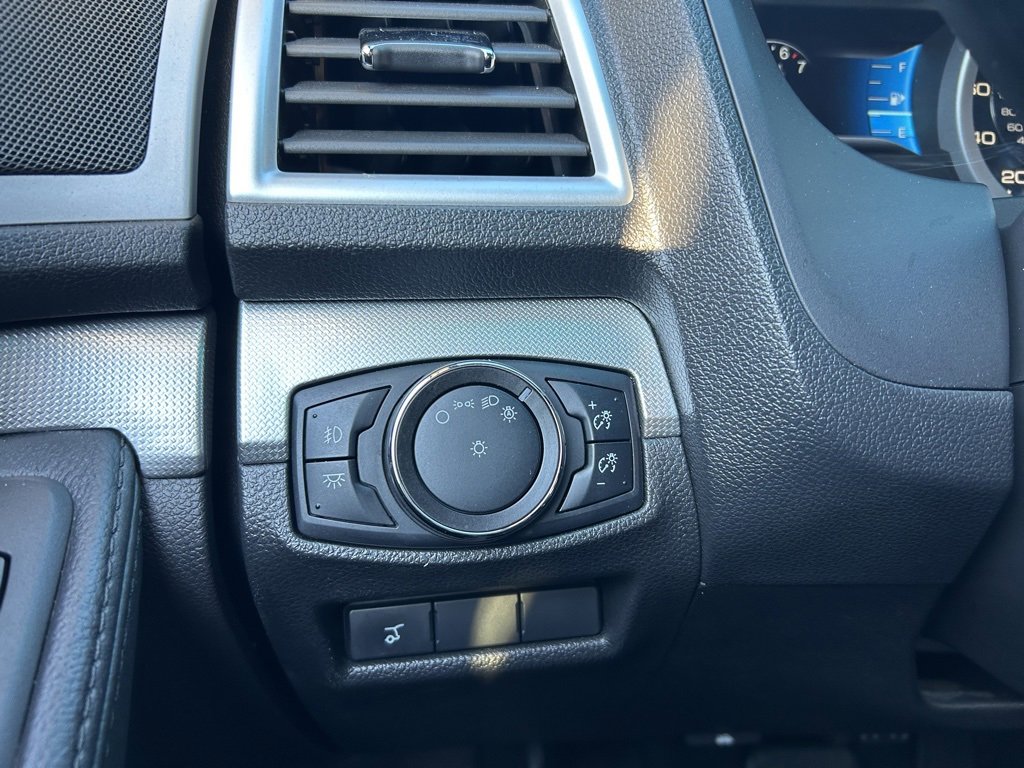 Used 2014 Ford Explorer XLT w/ Equipment Group 202A image 51