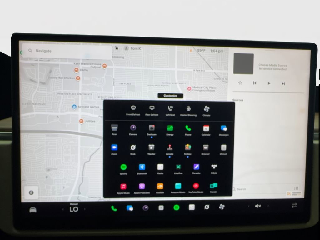 Used 2025 Tesla Model X AWD/4WD image 49