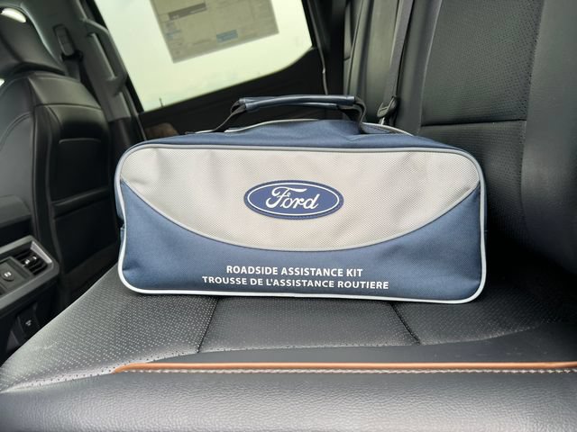 New 2026 Ford F550 4x4 Crew Cab image 8