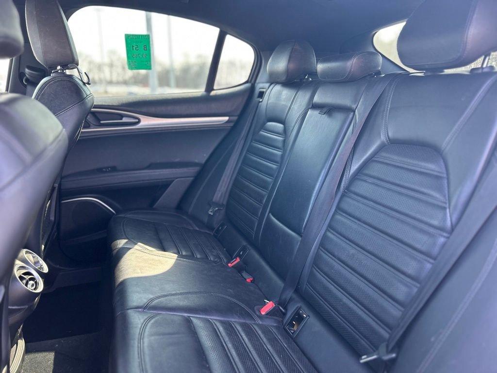 Used 2018 Alfa Romeo Stelvio Ti Sport image 16