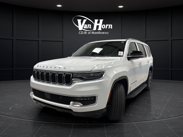 Used 2024 Jeep Wagoneer 4WD w/ Premium Group I image 3