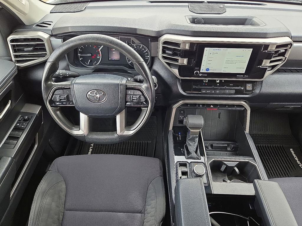 Used 2022 Toyota Tundra SR5 w/ SR5 Convenience Package image 17