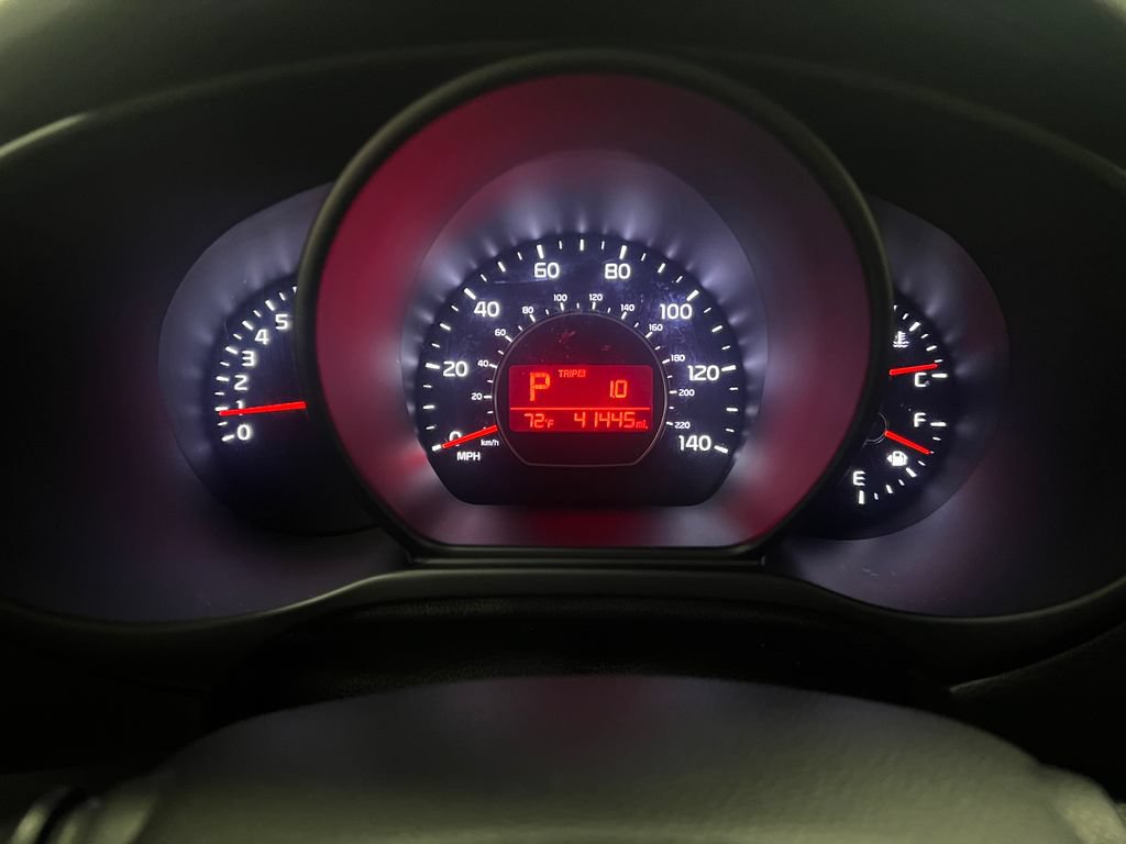 Used 2018 Kia Soul + FWD image 16