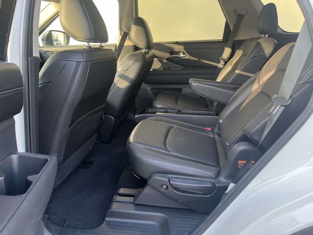 Used 2024 Nissan Pathfinder SL w/ SL Premium Package image 12