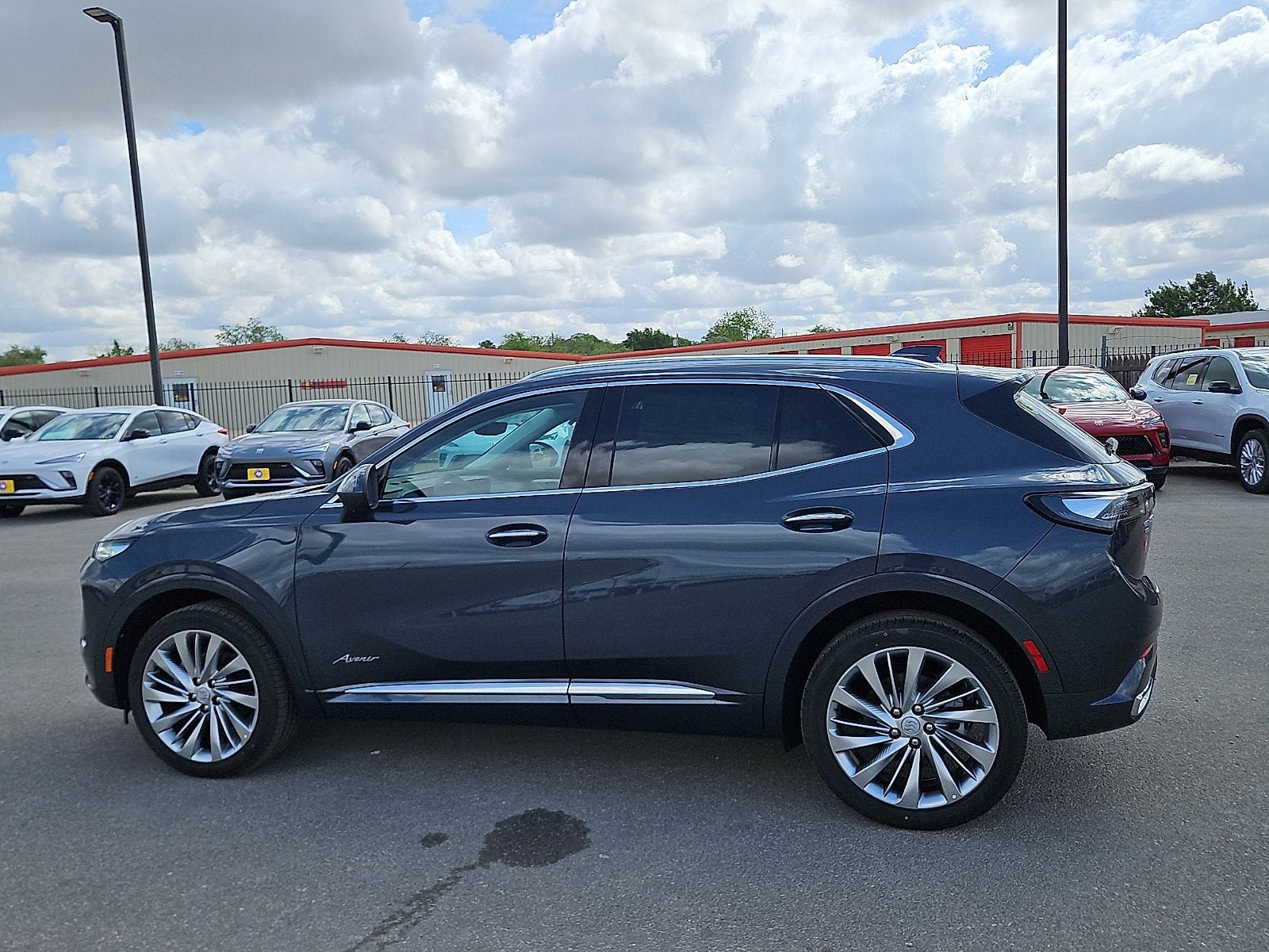 New 2026 Buick Envision Avenir AWD/4WD image 2