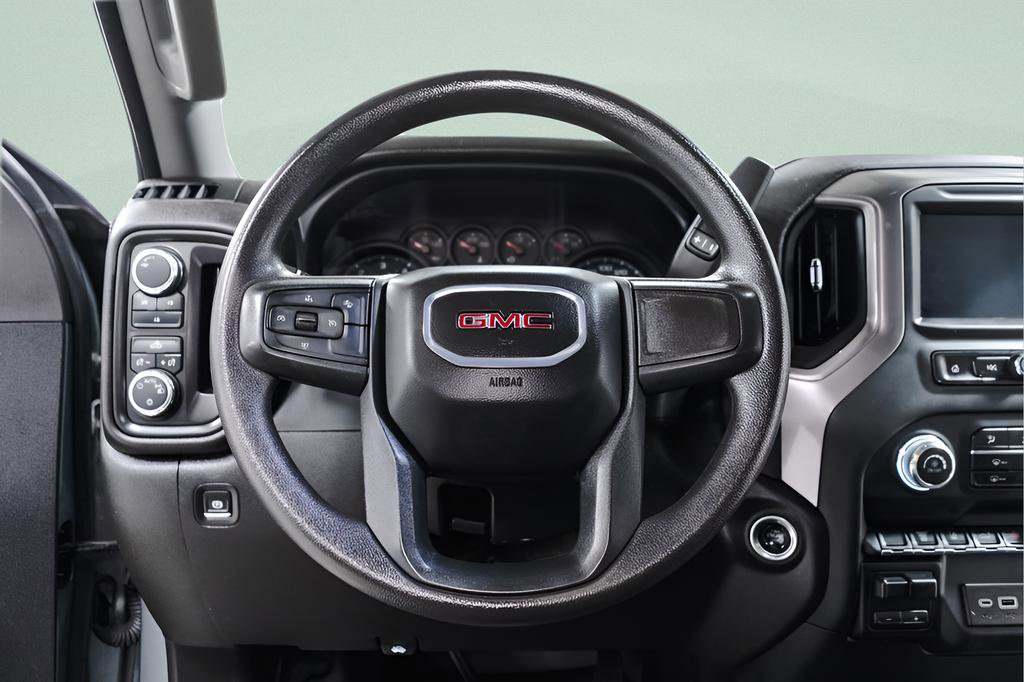 Used 2024 GMC Sierra 3500 Pro AWD/4WD image 9