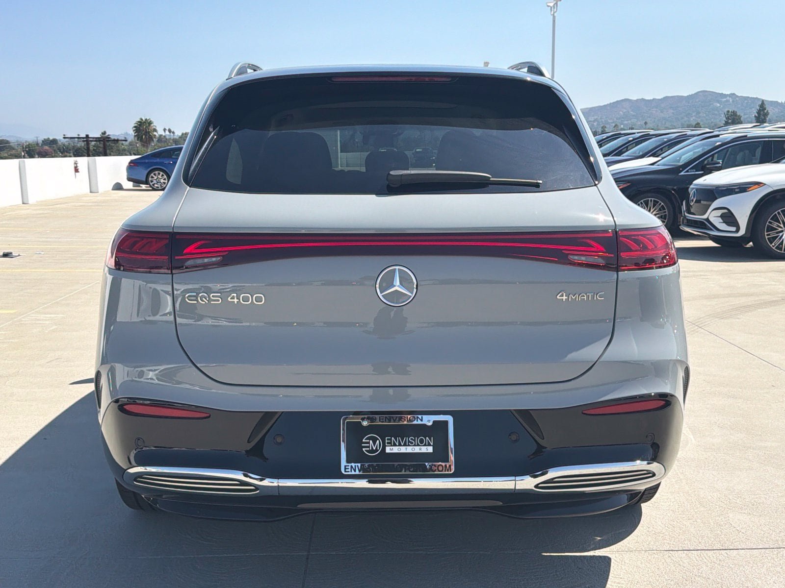 New 2027 Mercedes-Benz EQS 400 4MATIC SUV image 9