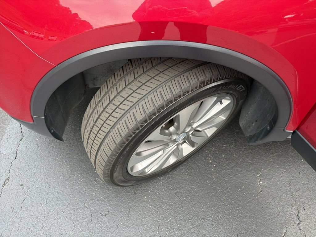 Certified 2018 Buick Encore Preferred FWD image 19
