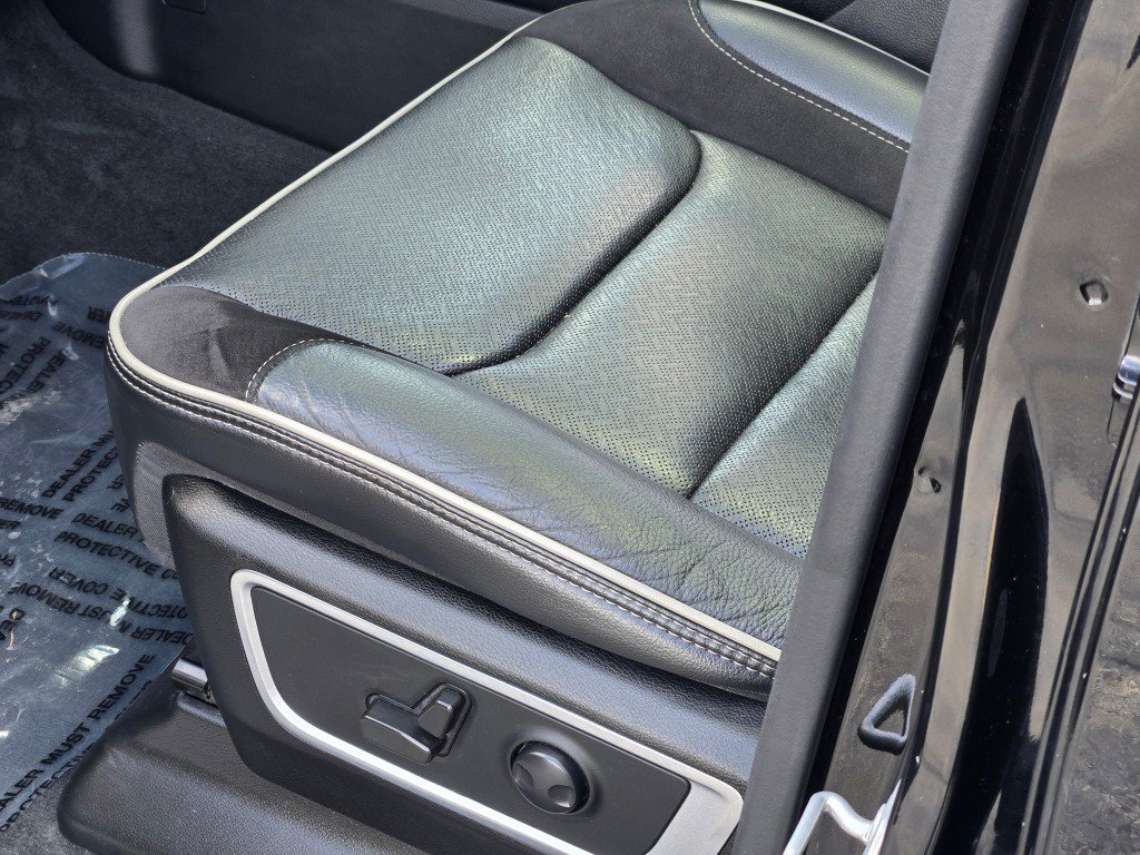 Used 2022 RAM 1500 Laramie AWD/4WD image 23