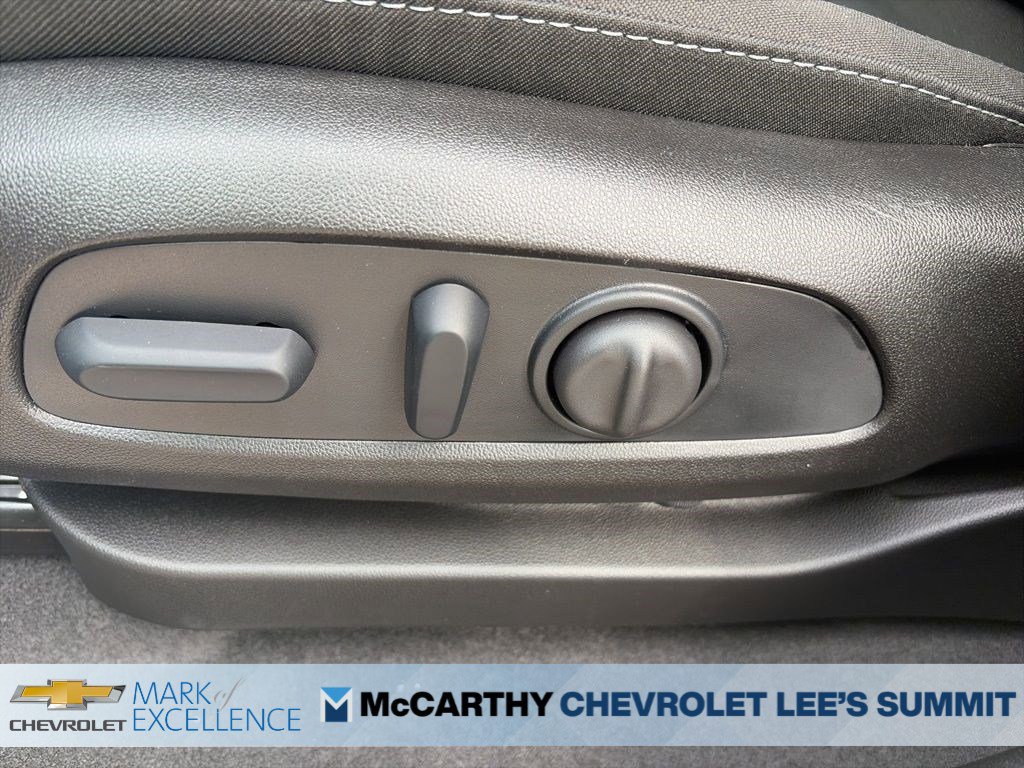 New 2027 Chevrolet Bolt LT w/ Comfort Package FWD image 49