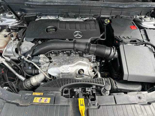 Used 2022 Mercedes-Benz GLB 250 4MATIC image 10