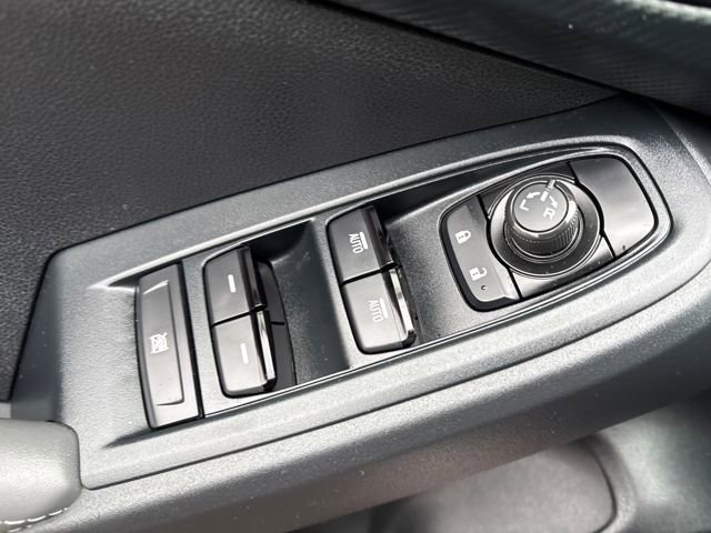 Used 2024 Subaru Crosstrek 2.0i Premium image 13