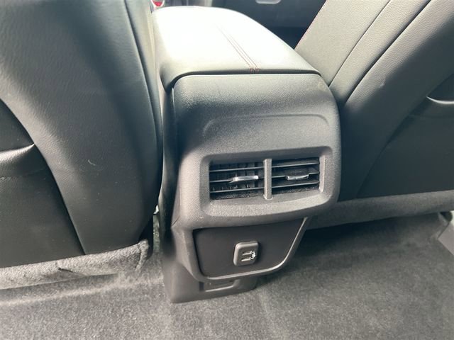 Used 2024 Chevrolet Equinox RS w/ RS Leather Package AWD/4WD image 20