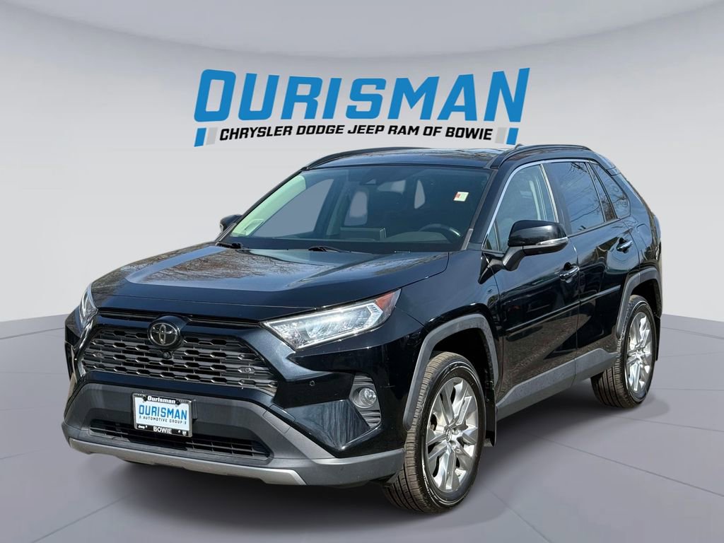 Used 2019 Toyota RAV4 Limited w/ Advanced Technology Package AWD/4WD image 5