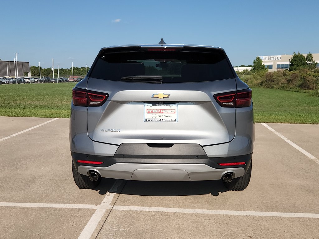 Used 2026 Chevrolet Blazer LT FWD image 6