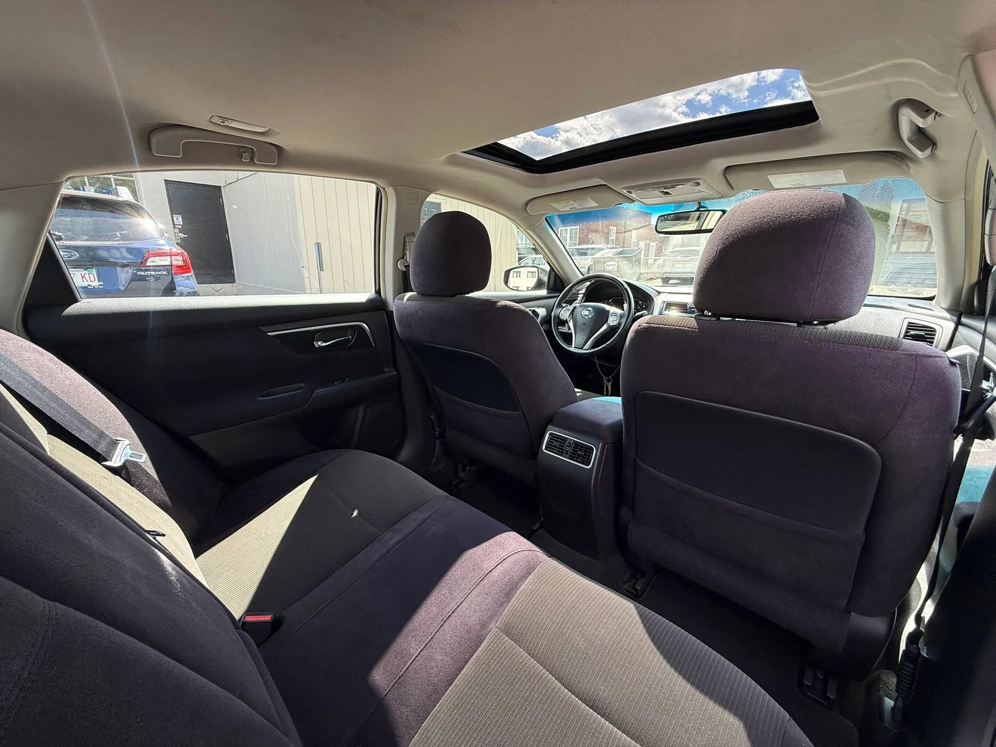 Used 2013 Nissan Altima 3.5 SV w/ Navigation Pkg FWD image 21