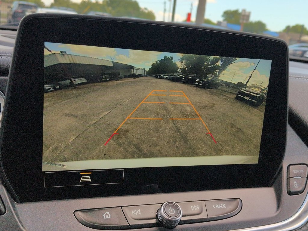 Used 2025 Chevrolet Blazer LT FWD image 17