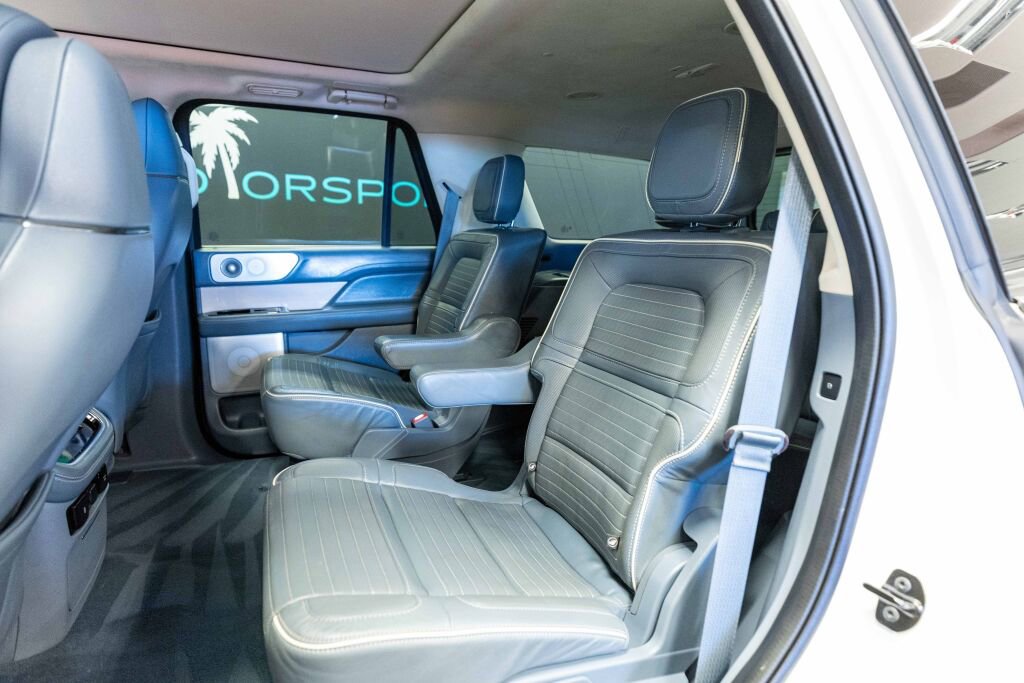 Used 2022 Lincoln Navigator Black Label image 12
