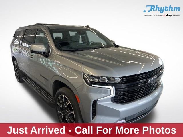 Used 2023 Chevrolet Suburban RST w/ Luxury Package AWD/4WD image 1