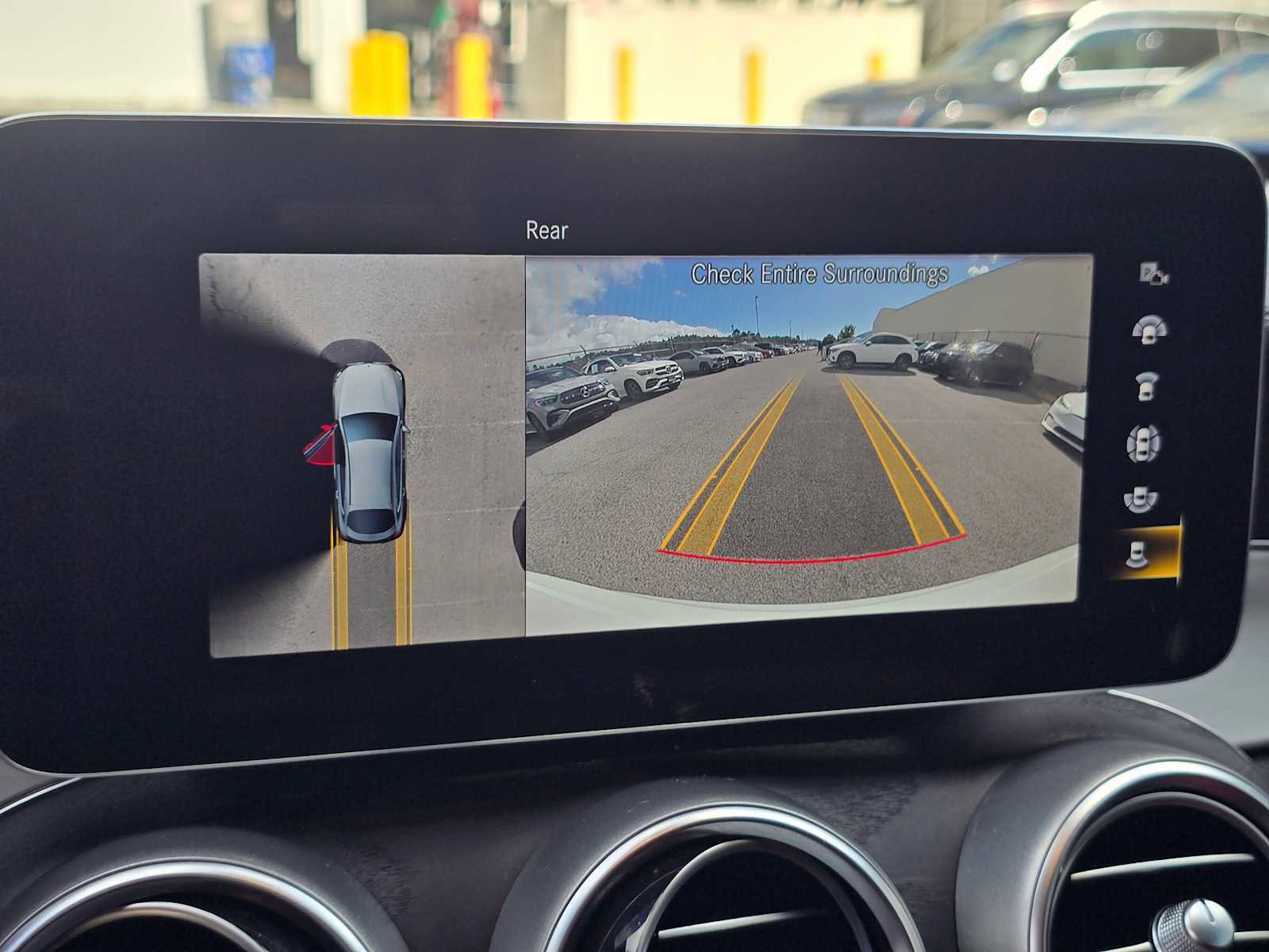 Used 2023 Mercedes-Benz GLC 300 4MATIC Coupe image 32