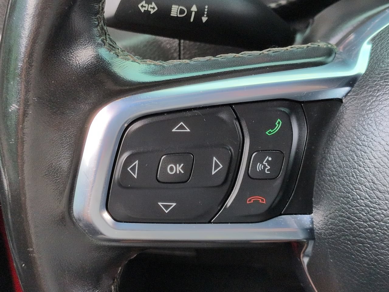 Used 2020 Jeep Wrangler Unlimited Sahara AWD/4WD image 25