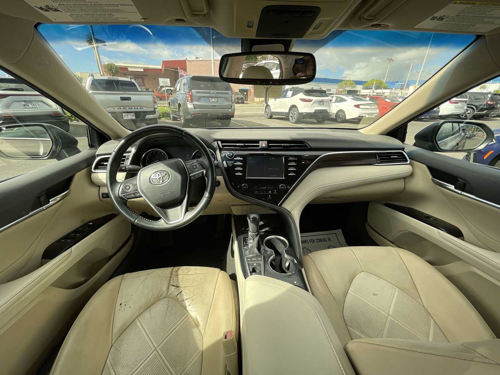 Used 2018 Toyota Camry XLE FWD image 16
