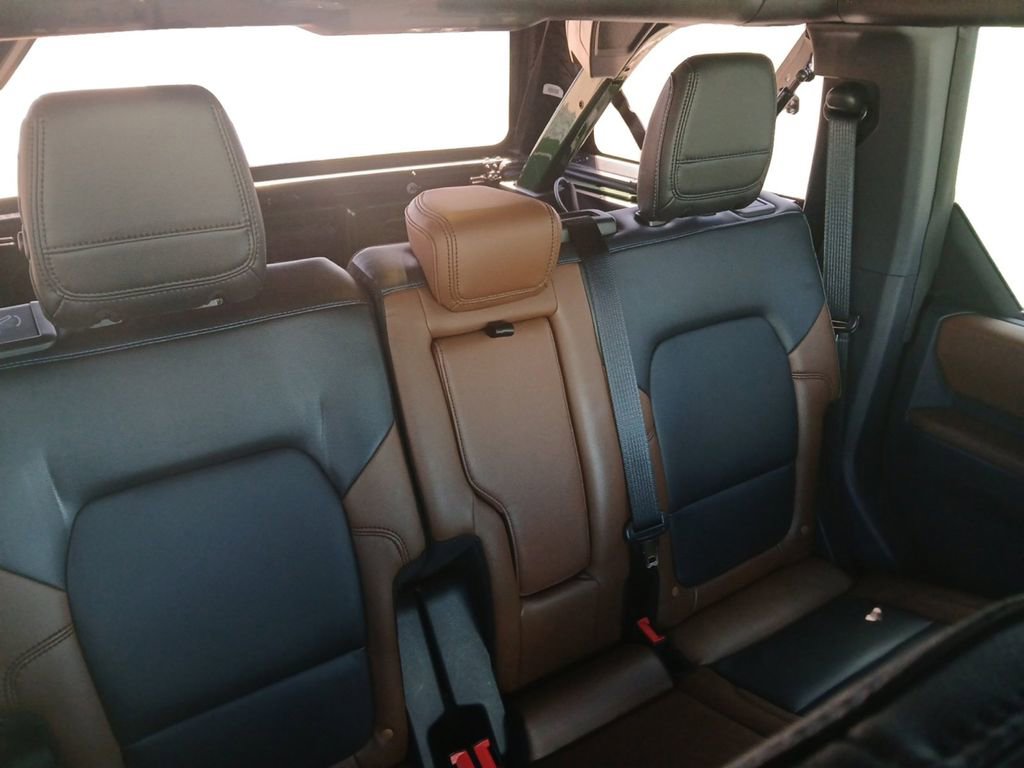 Used 2023 Ford Bronco Outer Banks AWD/4WD image 17