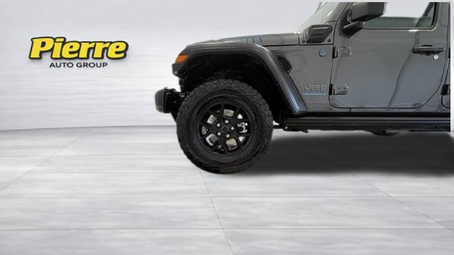 Used 2024 Jeep Wrangler Unlimited AWD/4WD image 10