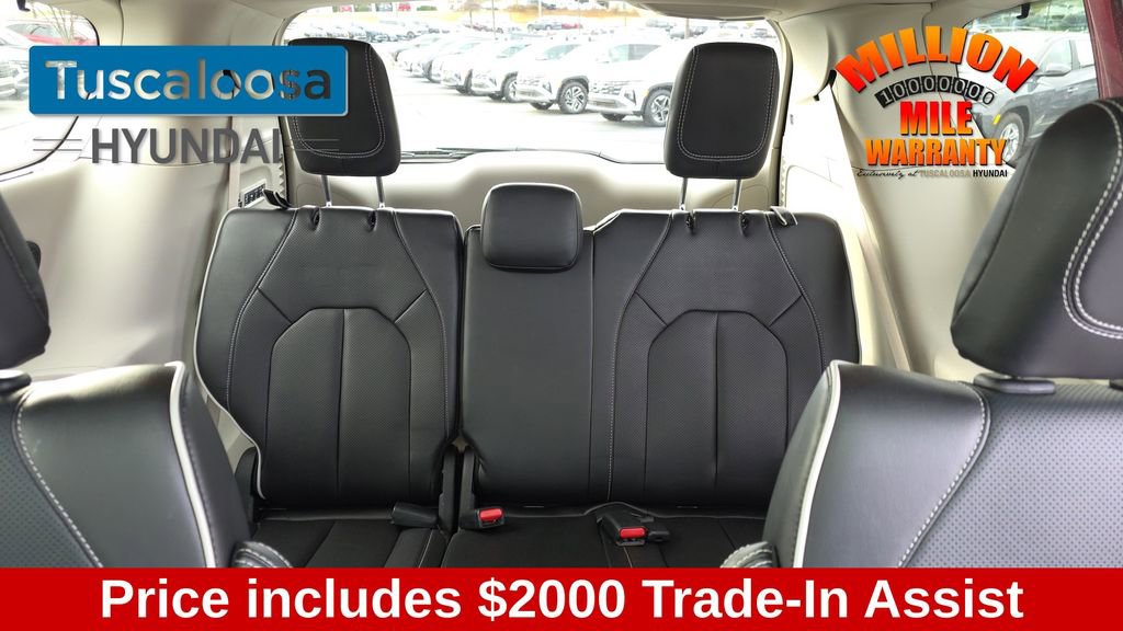 Used 2022 Chrysler Pacifica Limited image 31