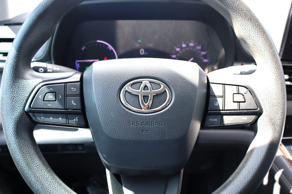 Used 2022 Toyota Sienna LE FWD image 37