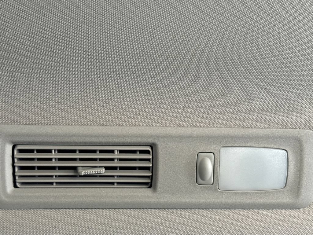 Used 2024 Nissan Pathfinder SV FWD image 31