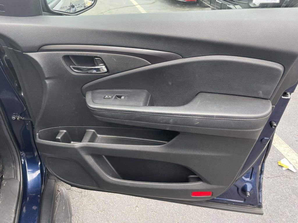 Used 2022 Honda Pilot Sport image 44