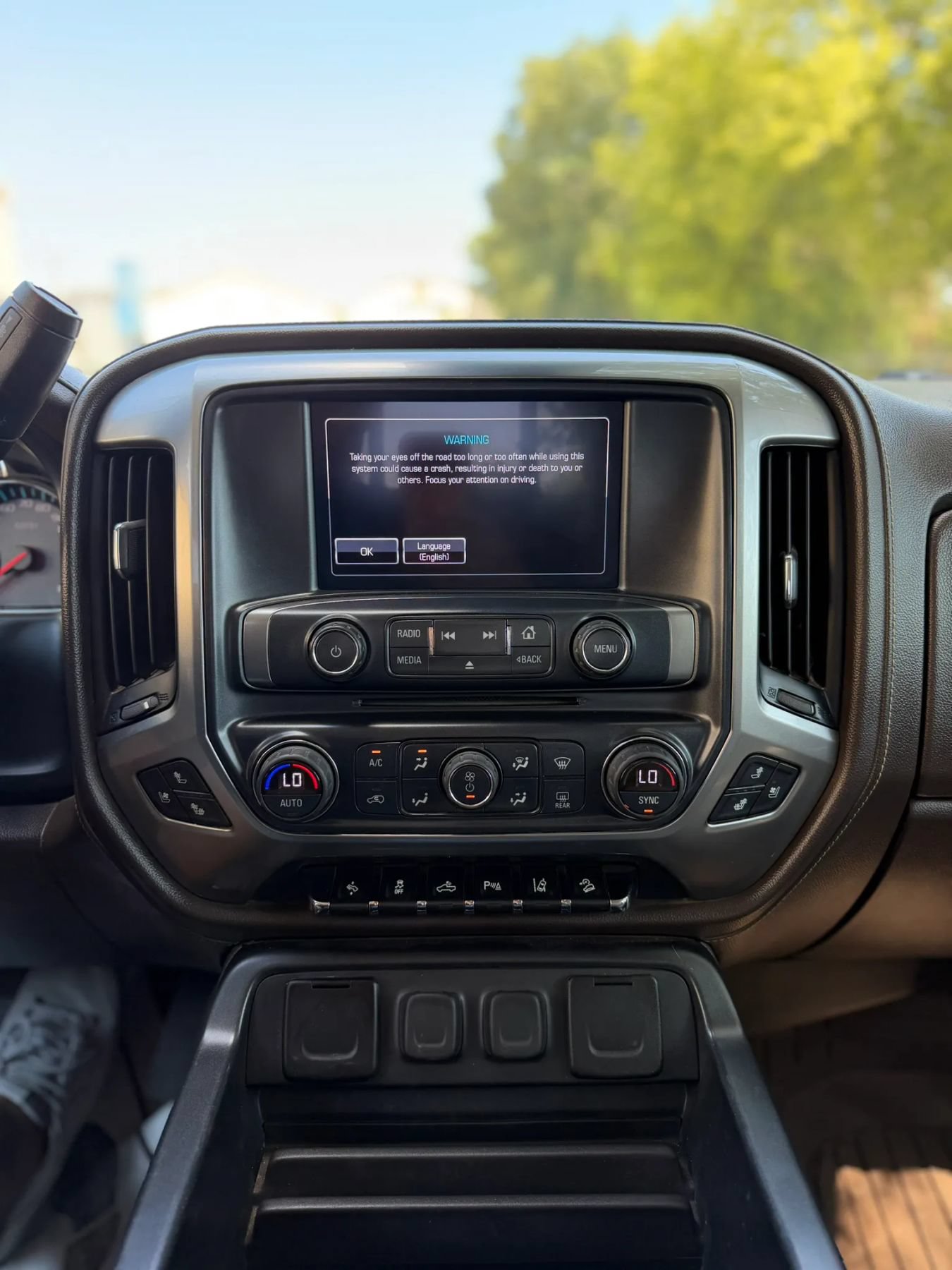Used 2017 Chevrolet Silverado 2500 LTZ w/ Vortec Plus Package AWD/4WD image 15