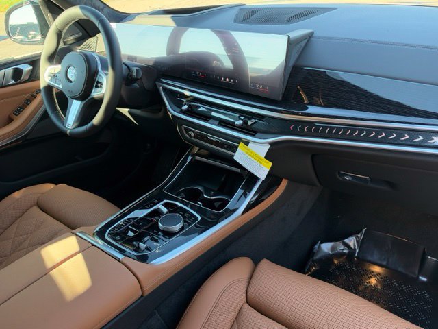 New 2027 BMW X7 xDrive40i w/ M Sport Package AWD/4WD image 28