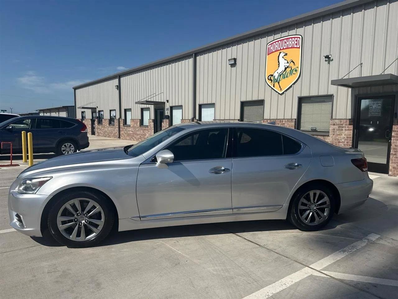 Used 2014 Lexus LS 460 w/ Comfort Package RWD image 16