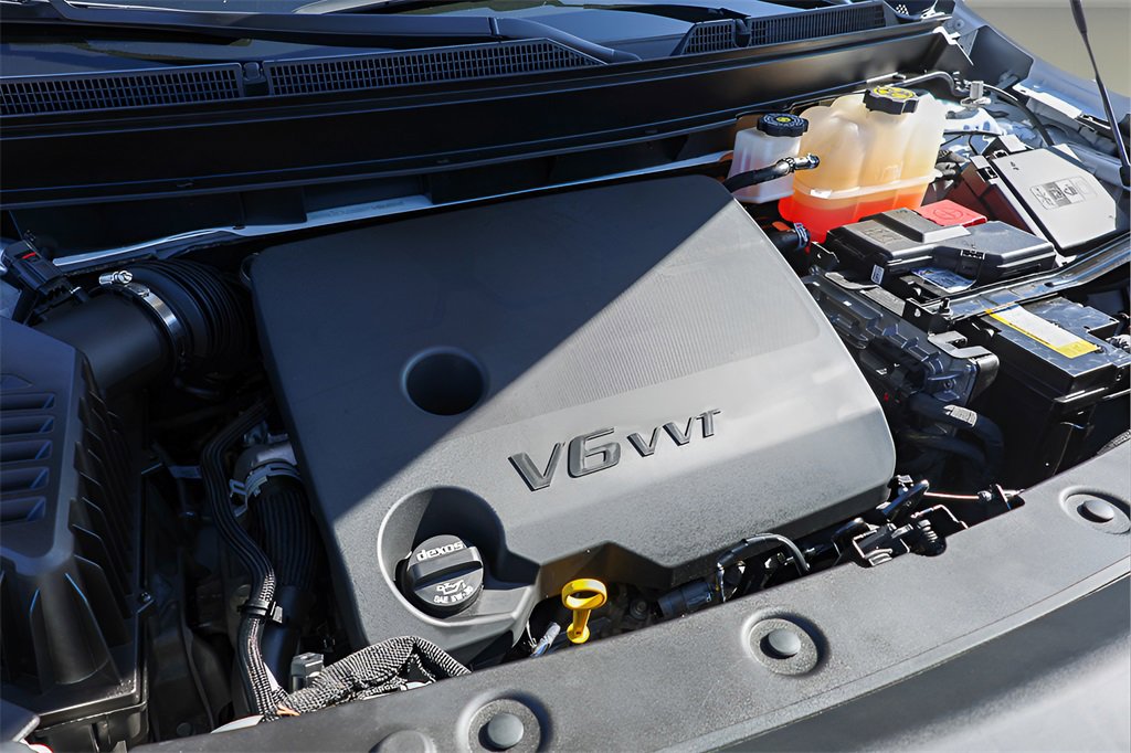 Used 2024 Buick Enclave Premium image 13