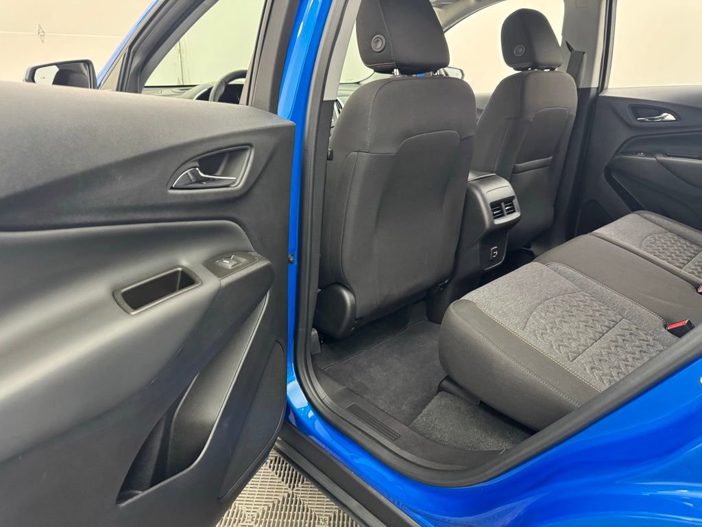 Used 2024 Chevrolet Equinox LT image 32