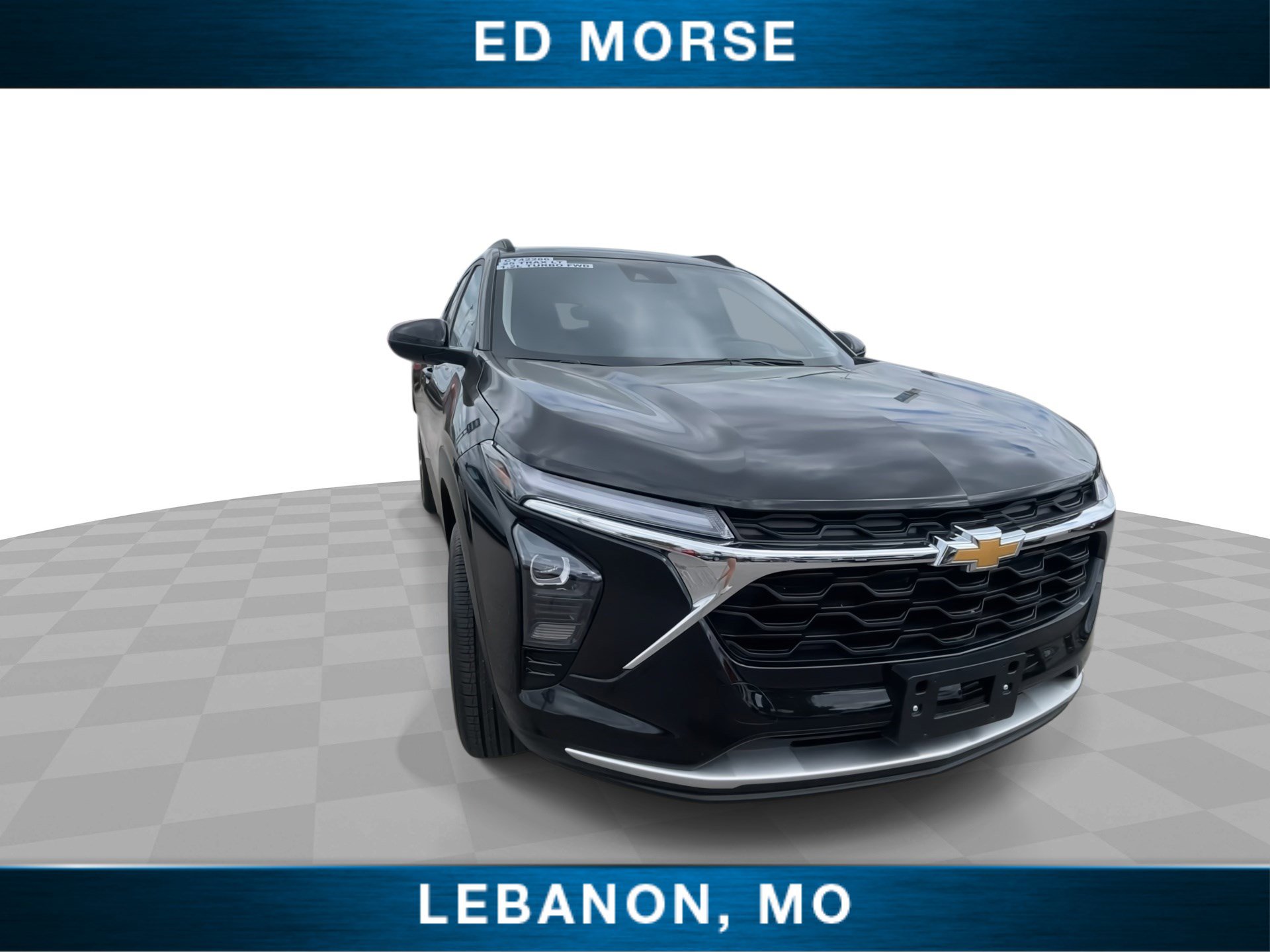 Used 2025 Chevrolet Trax LT w/ LT Convenience Package FWD image 2