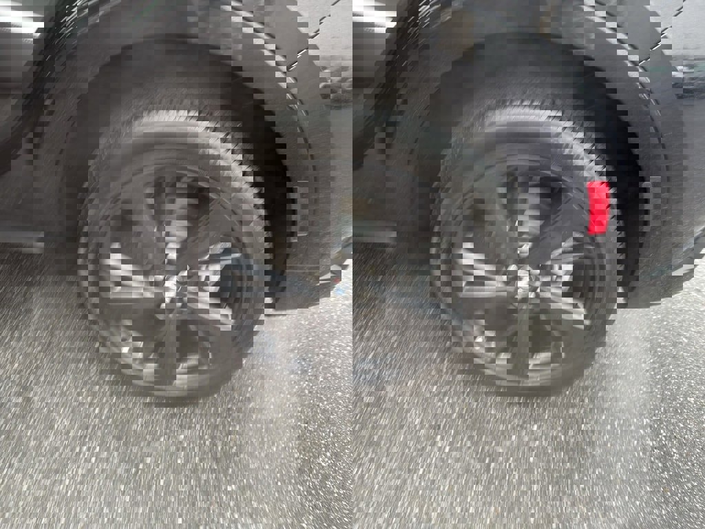 New 2025 Buick Envision Sport Touring image 24