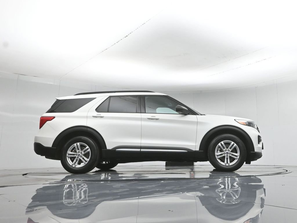 Used 2023 Ford Explorer XLT RWD image 50